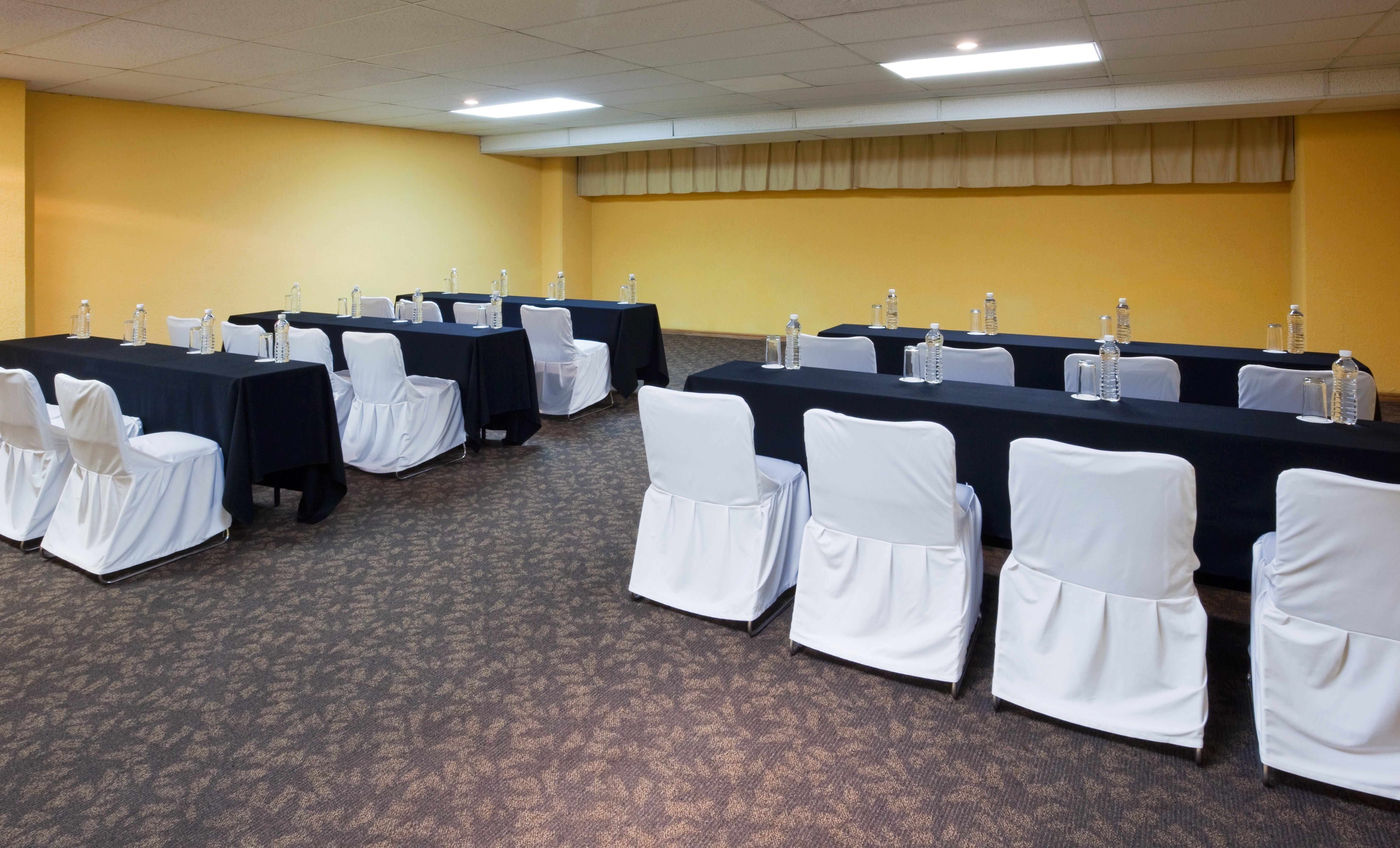 Holiday Inn Queretaro Zona Diamante By Ihg Zewnętrze zdjęcie