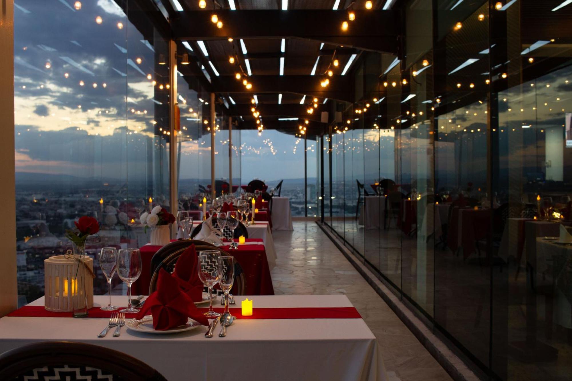 Holiday Inn Queretaro Zona Diamante By Ihg Zewnętrze zdjęcie